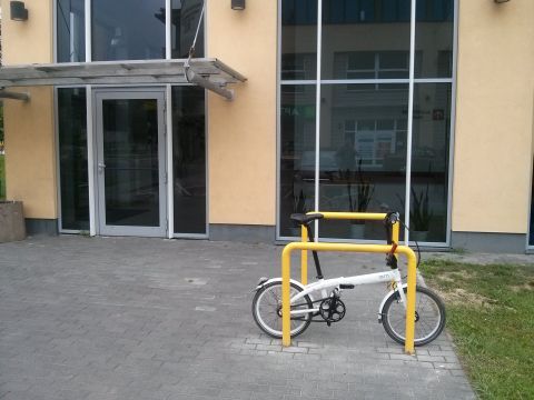 Radom. Stojaki rowerowe, Centrum Specjalistycznej Opieki Ambulatoryjne na ul. Reja 30 w Radomiu, bicycle parking rack